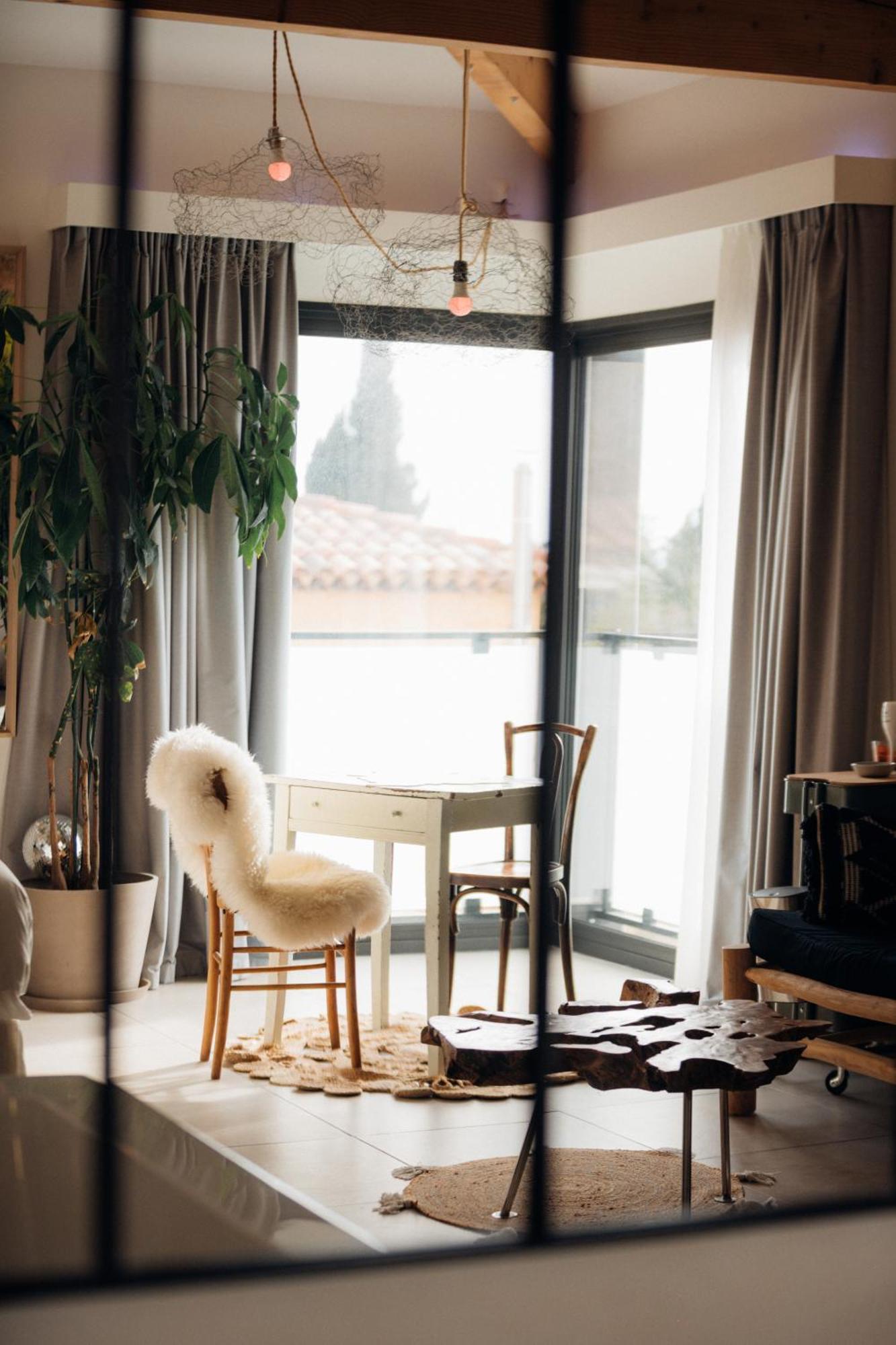 Maison Florence Ivakno Pensión *